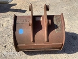 Used Bucket,Used Werk Brau,Front of used Werk Brau,Back of used Werk Brau,Side of used Bucket